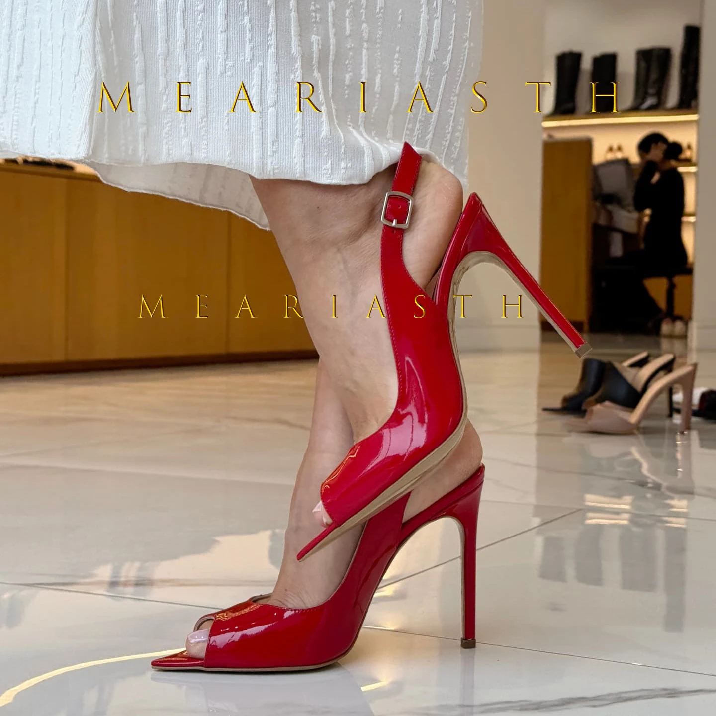 Sandały ze skóry lakierowanej  – Women Shoes Japanese Brand recenzja i cena